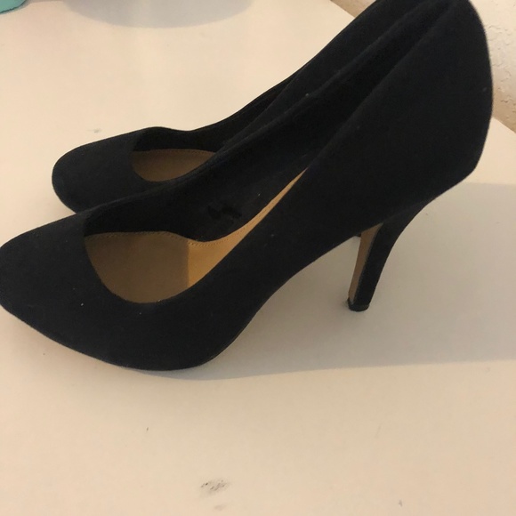 Forever 21 Shoes - Forever 21 Black Heels Size 5.5
